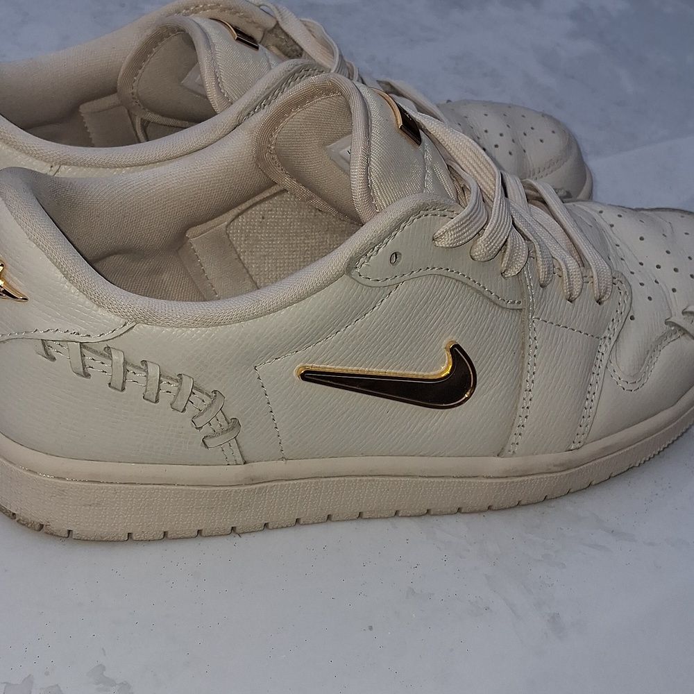 Jordan 1 Lows Method Of Madness